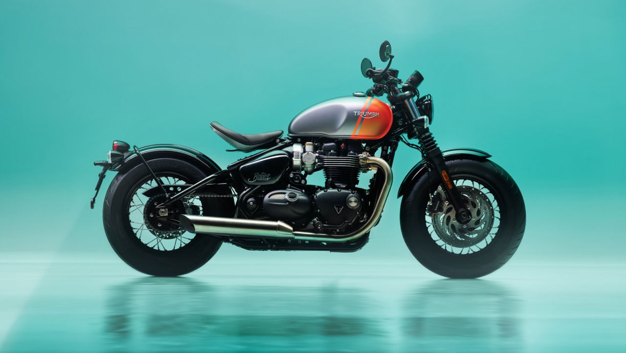 Triumph brings 13 New Colours to ADV Modern Classic and Roadsters